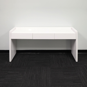 Avenue Console Table