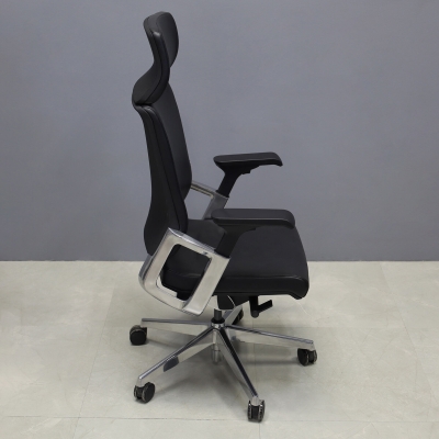 Visanti Genuine Leather Executive Chair in black grain leather, shown here.