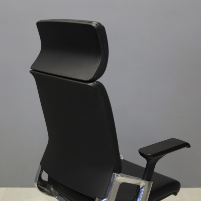 Visanti Genuine Leather Executive Chair in black grain leather, shown here.