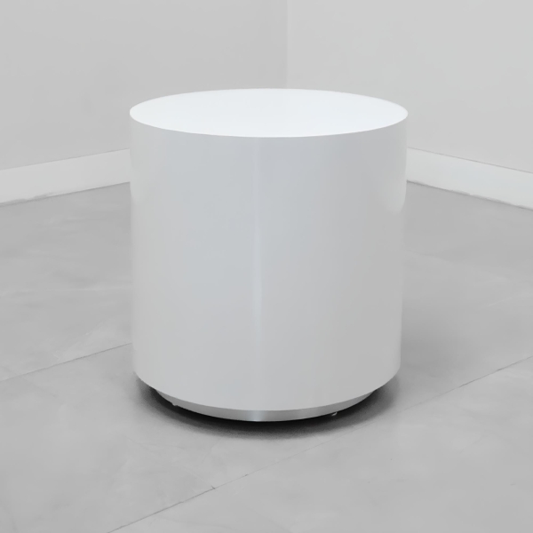 20-inch Norfolk Round Lobby Side Table in white gloss laminate top & side table, and brushed aluminum toe-kick.